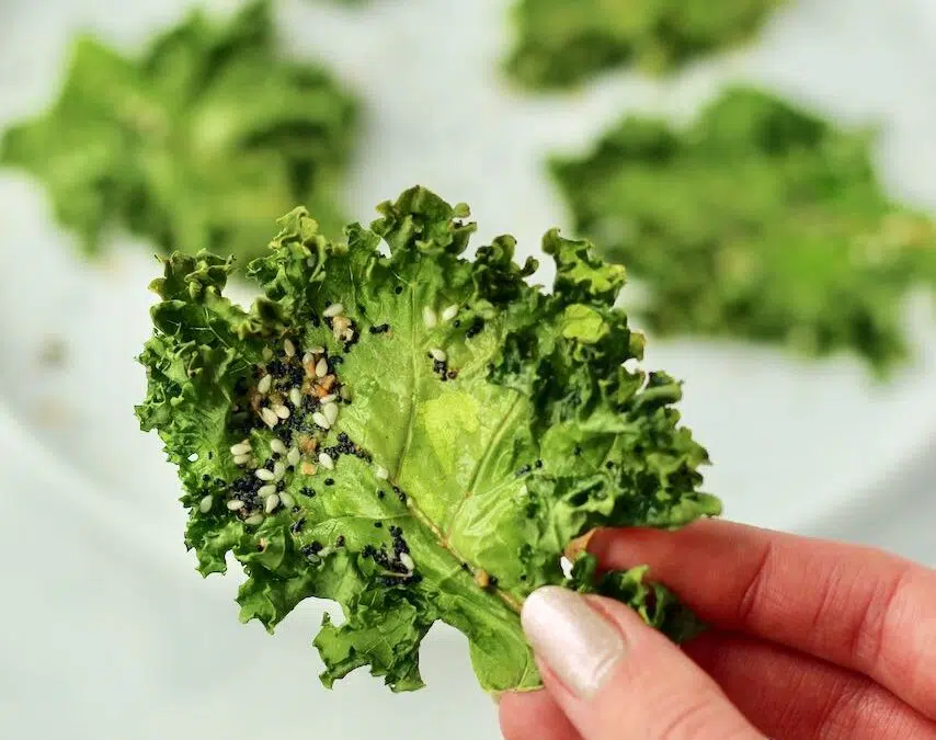 Customizable Microwave Kale Chips