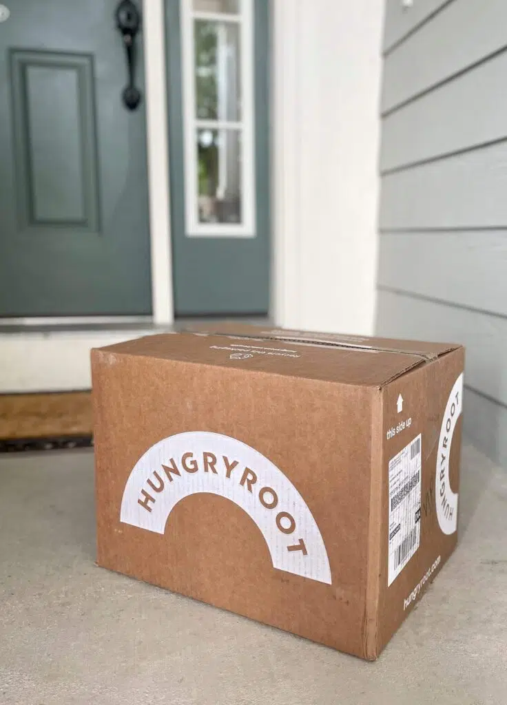 Hungryroot box on front porch