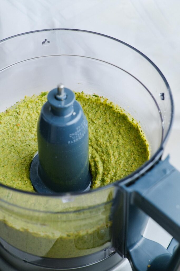 Food processor with pesto blended