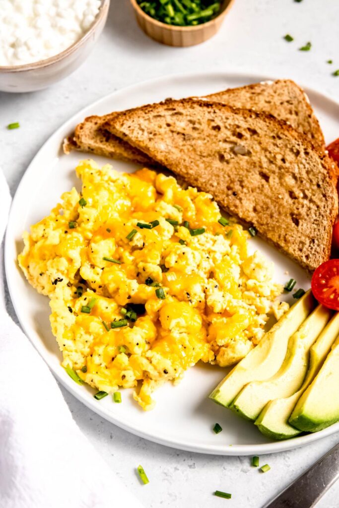 Cottage cheese eggs with toast