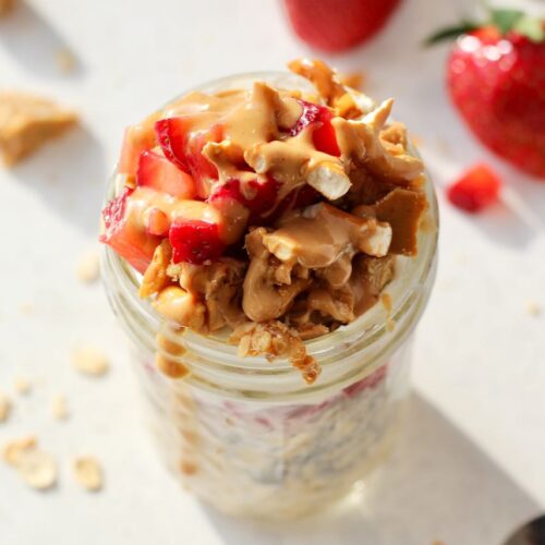 Strawberry Pretzel Overnight Oats 2