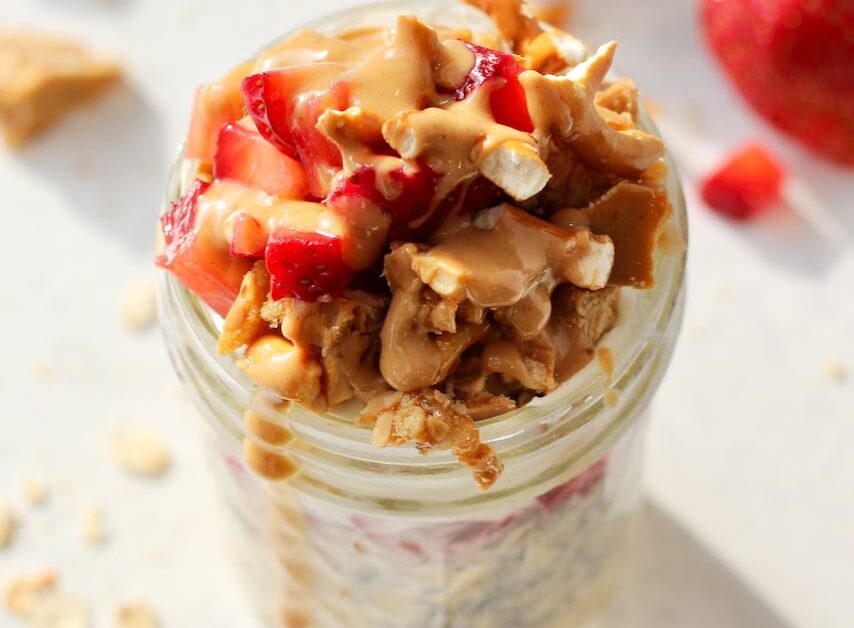 Strawberry Pretzel Overnight Oats 2