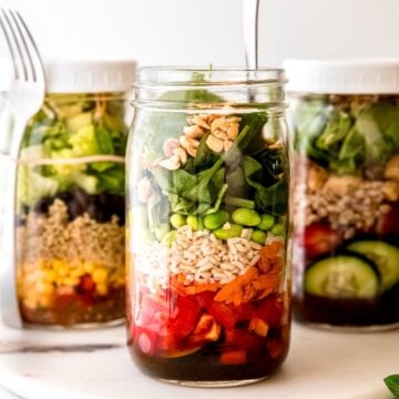 Mason Jar Salad Featured Image