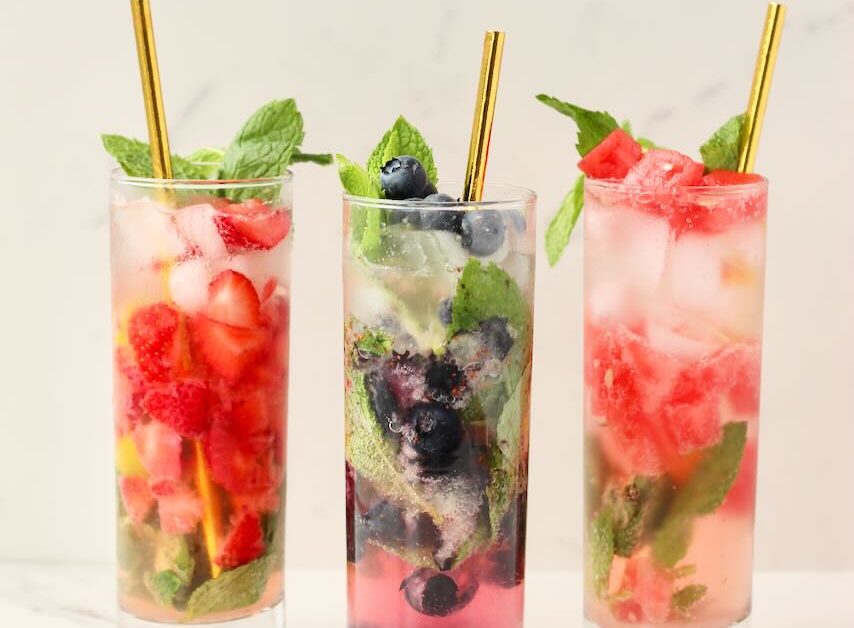 Customizable fruit mojitos